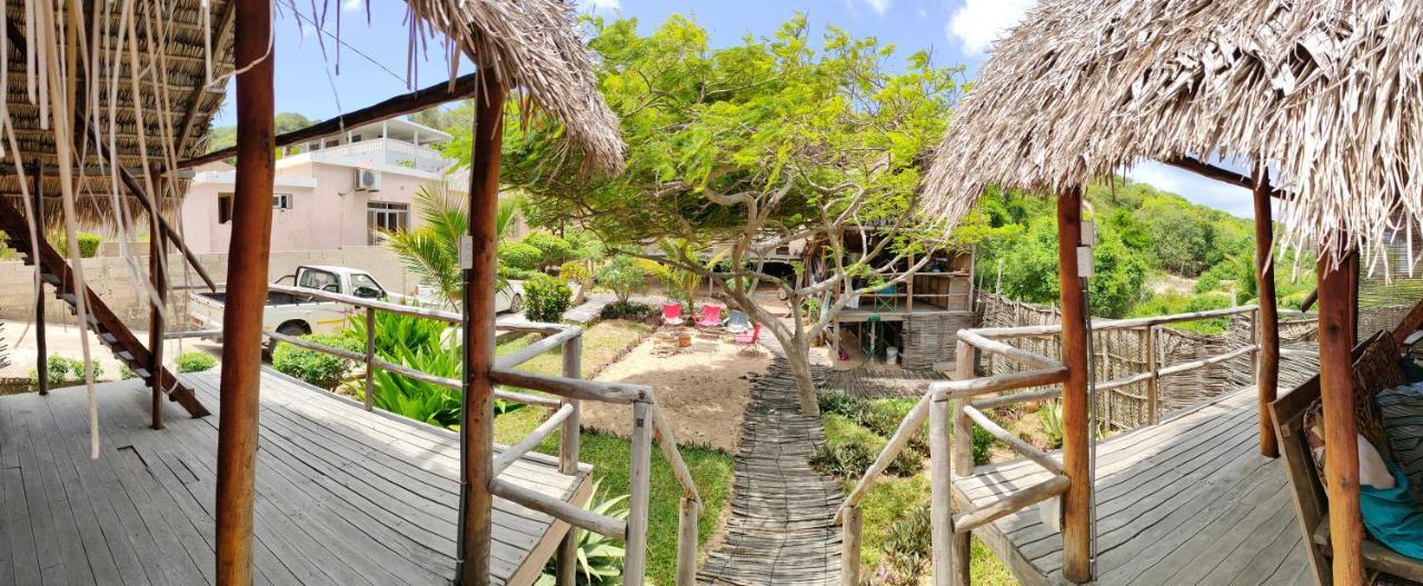 Casa Surf Lodge - Praia do Tofo Exteriör bild